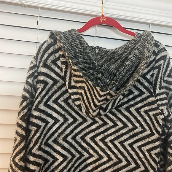 Joseph A. Open Front Long Hooded Cardigan. Size X-Small. - Picture 2 of 8